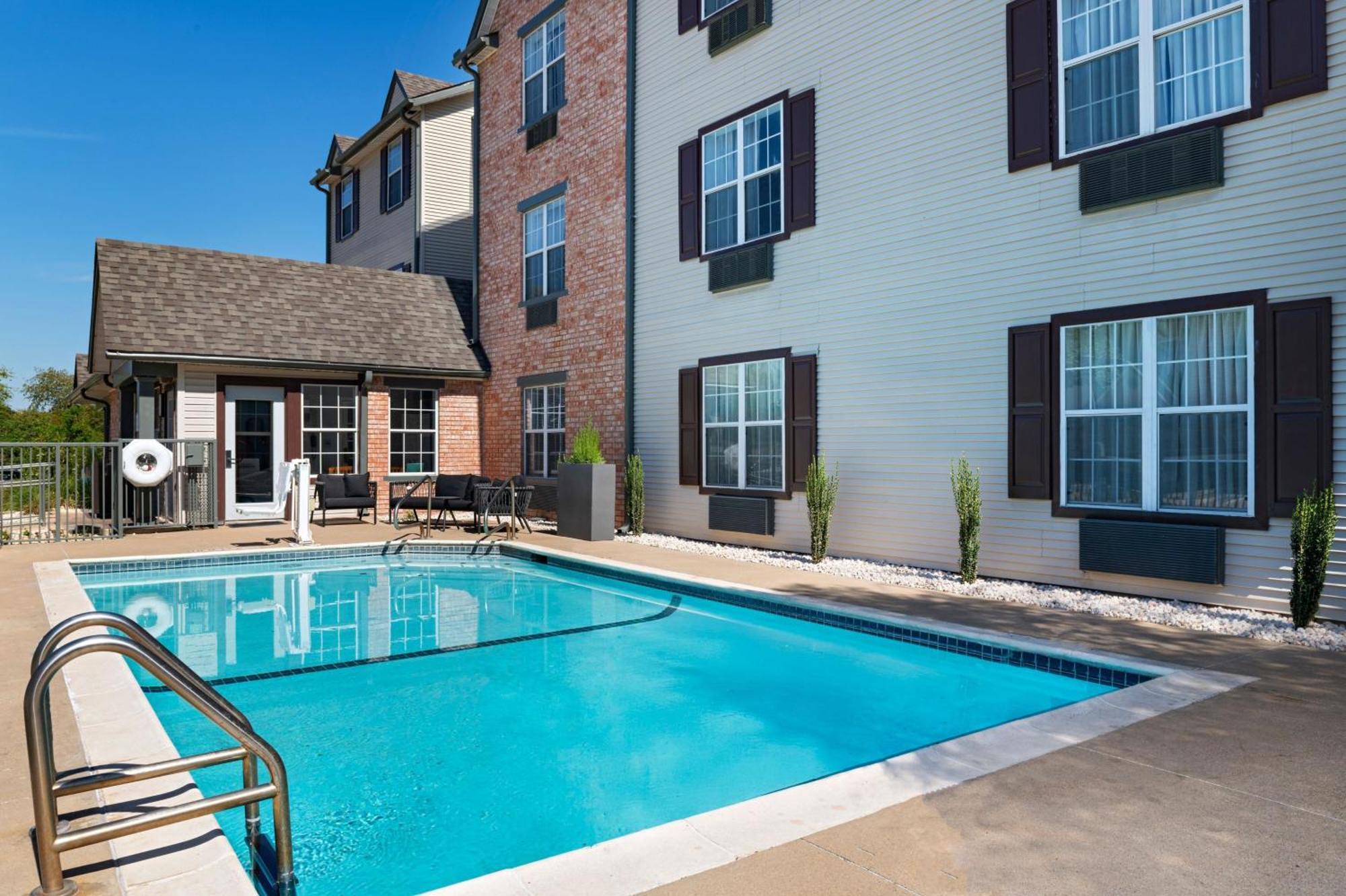 Towneplace Suites By Marriott College Station Exterior photo