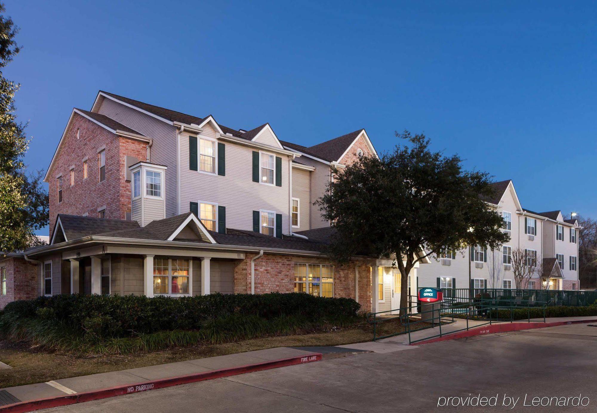 Towneplace Suites By Marriott College Station Exterior photo